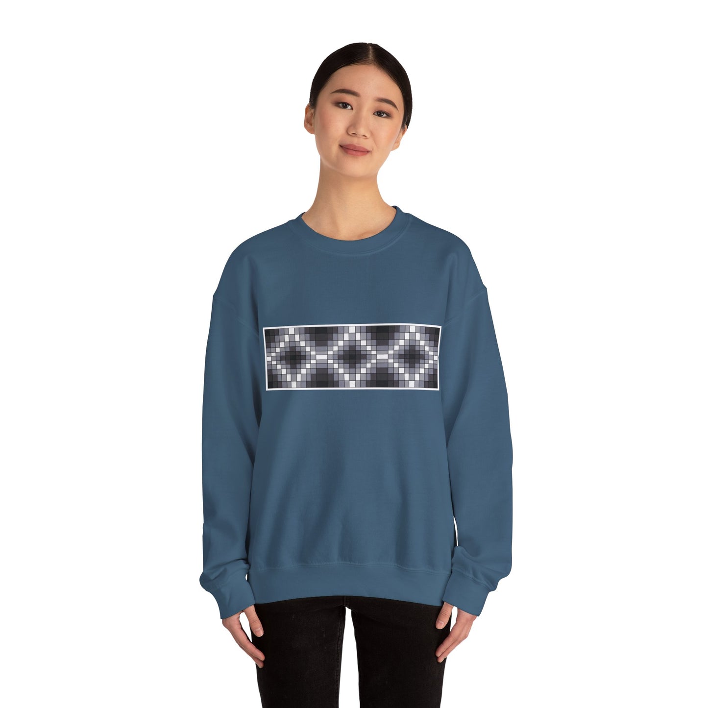 Geometric Design - Black & Gray Design - Unisex Gildan Heavy Blend™ Crewneck Sweatshirt