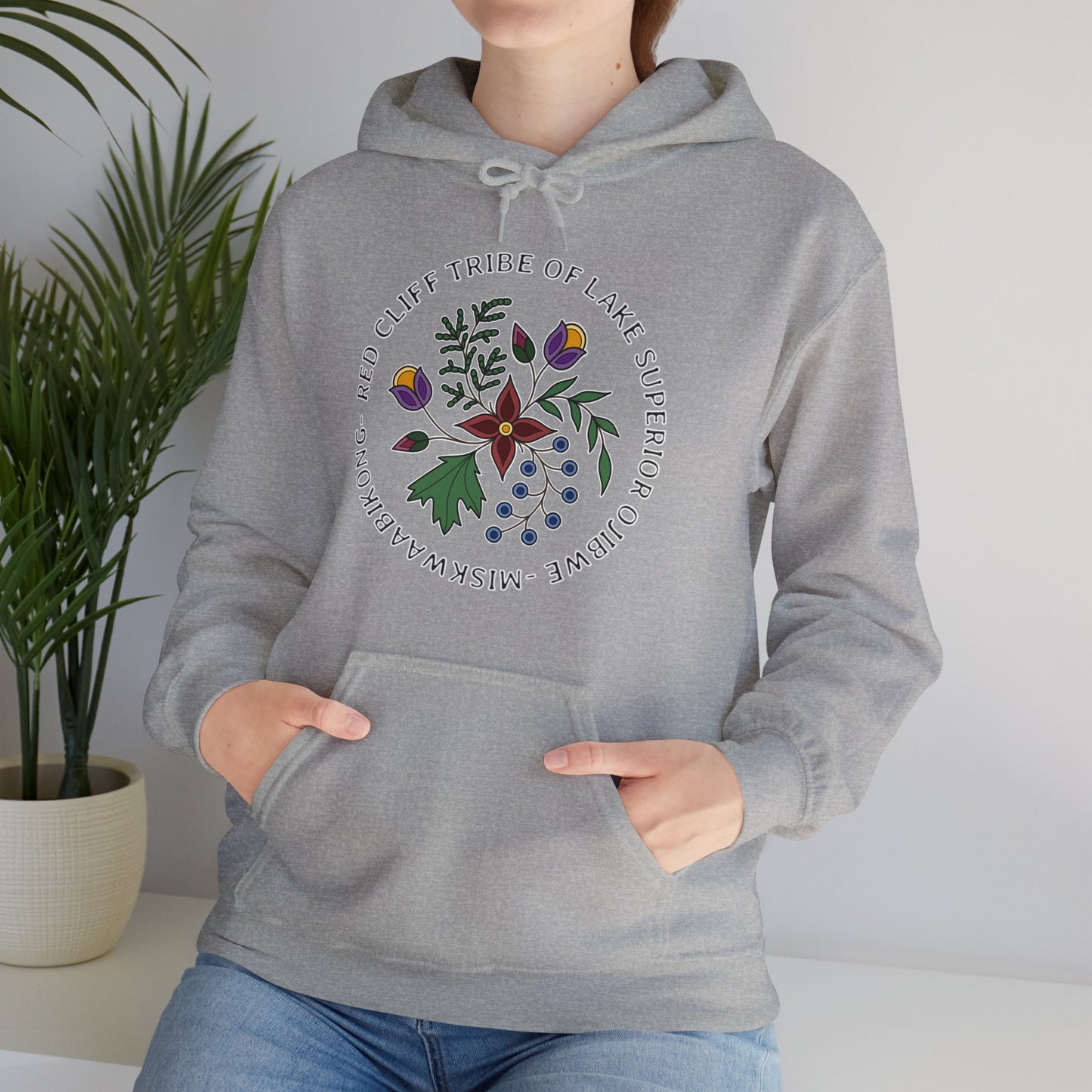 Red Cliff Tribe of Lake Superior Ojibwe Floral Design - Unisex Heavy Blend™ Hooded Sweatshirt