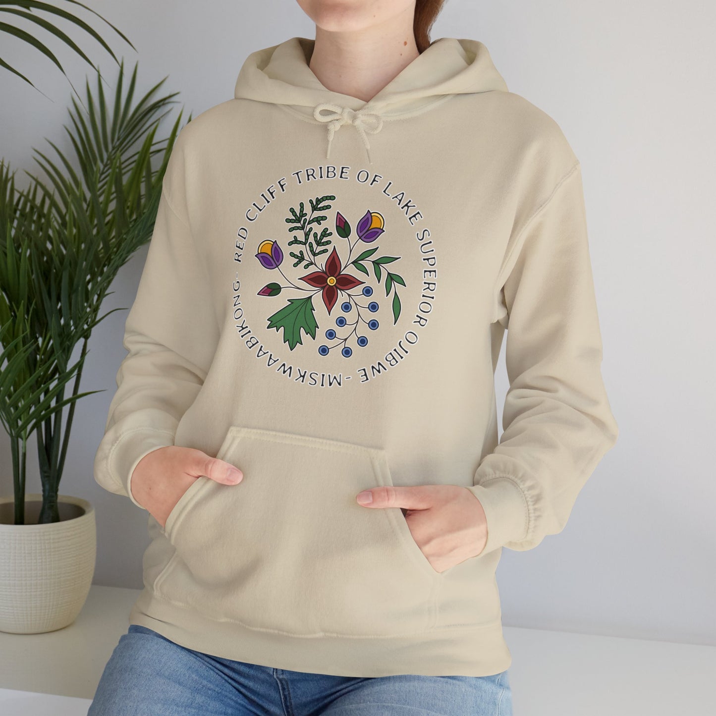 Red Cliff Tribe of Lake Superior Ojibwe Floral Design - Unisex Heavy Blend™ Hooded Sweatshirt