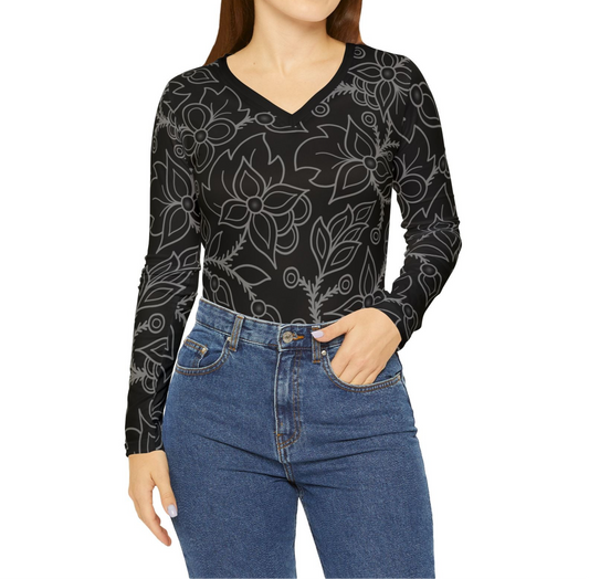 Woodland Ojibwe Floral All-Over-Print Design - Women's Long Sleeve V-neck Shirt - Black